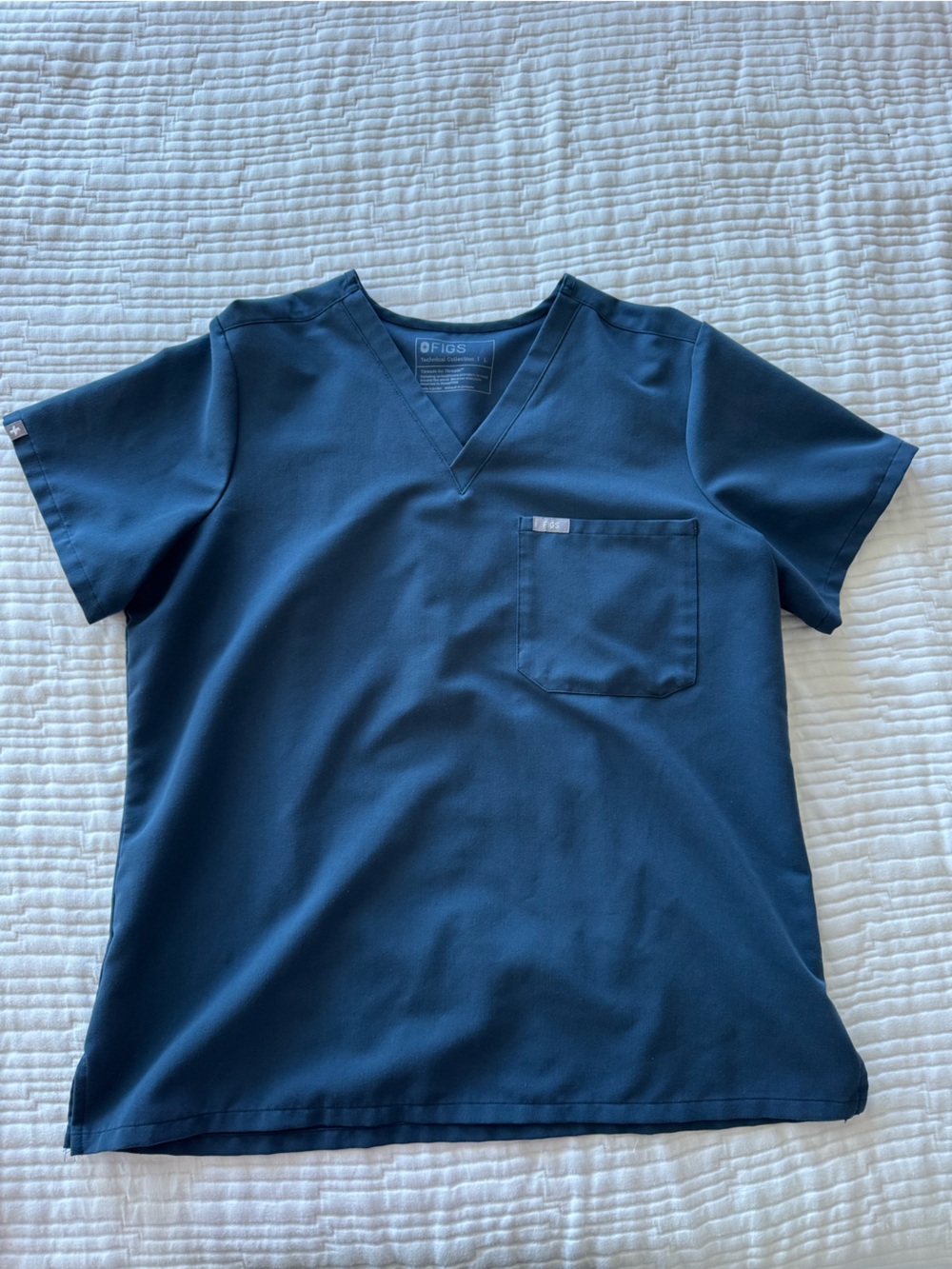 Figs Women's Navy V-Neck Scrub Top